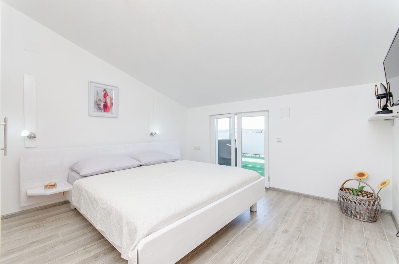 Apartment Ljubica Okrug Gornji Exteriér fotografie